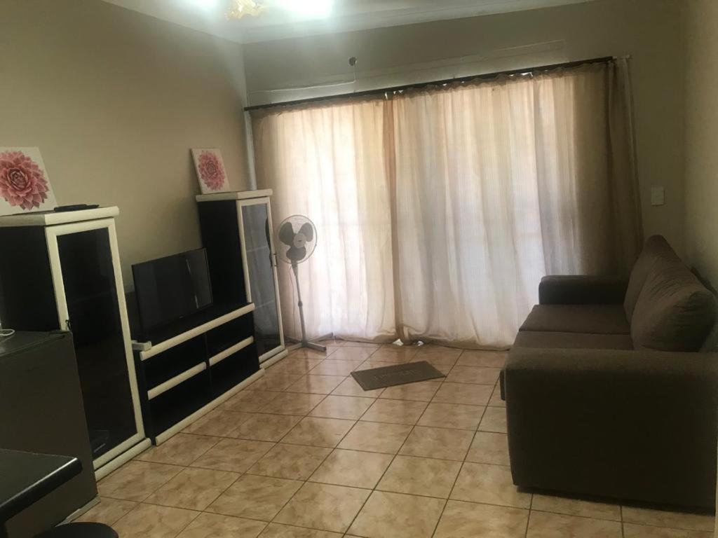 Urbanlife Keetmanshoop Accommodation المظهر الخارجي الصورة