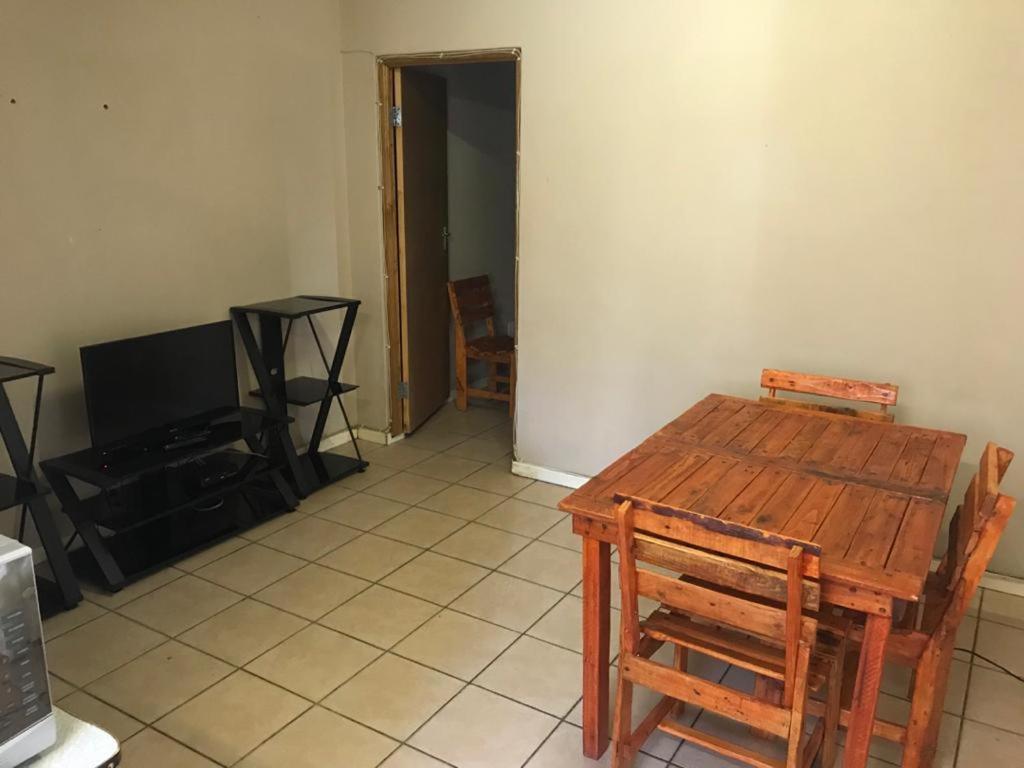 Urbanlife Keetmanshoop Accommodation المظهر الخارجي الصورة